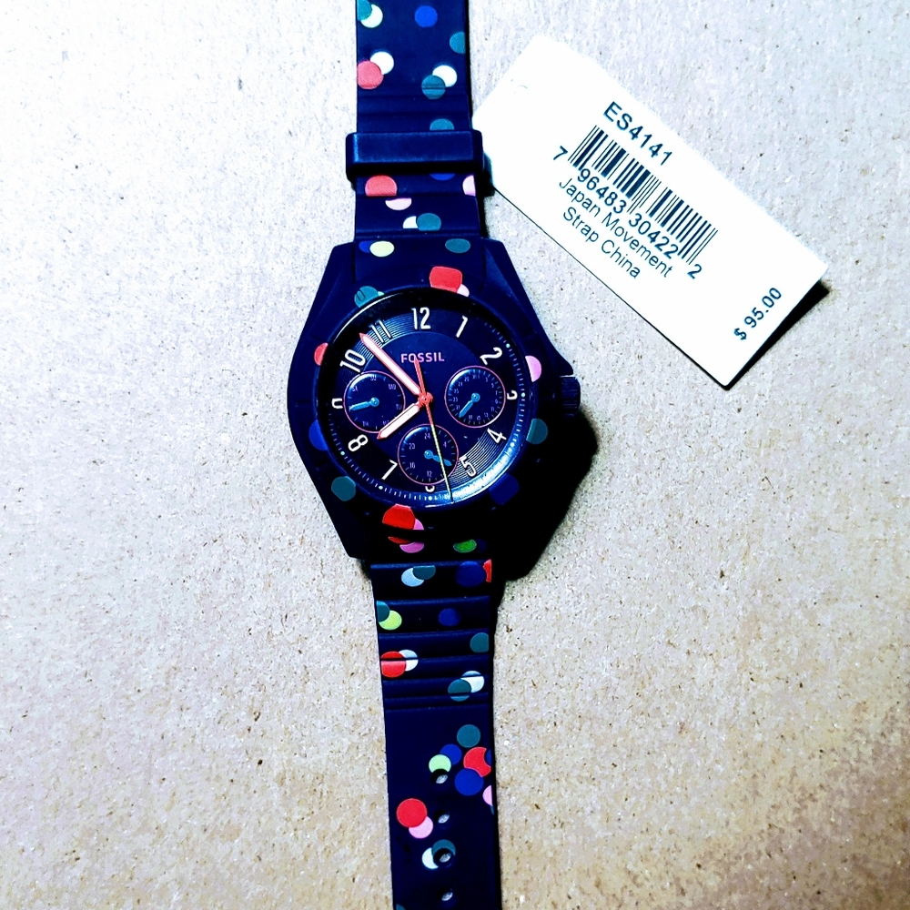 Blue polka dot Fossil woman's watch, new battery